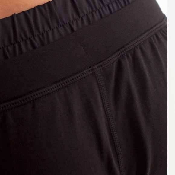 🍁50% Off Sale 🍁 Lululemon Strength and Tone Short - Picture 5 of 13